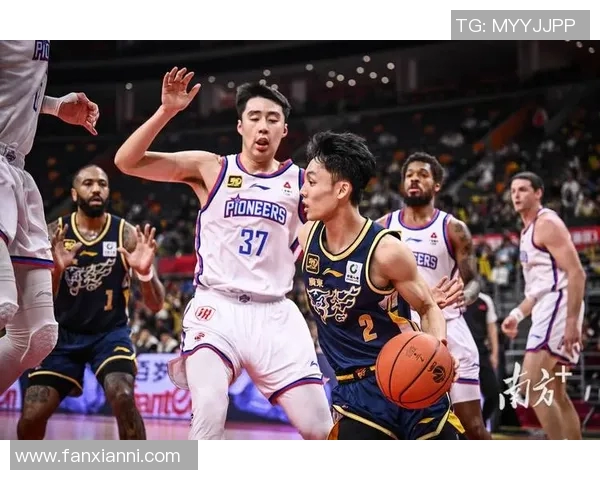 CBA激战今晚八点广东对决北京谁能赢得关键胜利